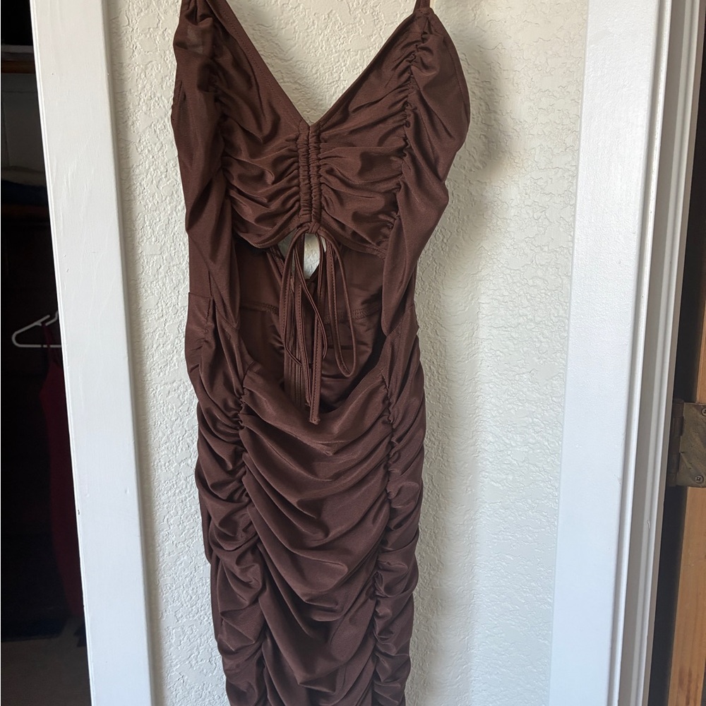 Parisian Works Brown Ruched Midi Dress with Drawstring